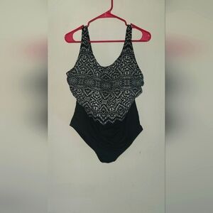 Black and White Patterned Swimsuit with Tummy Control.